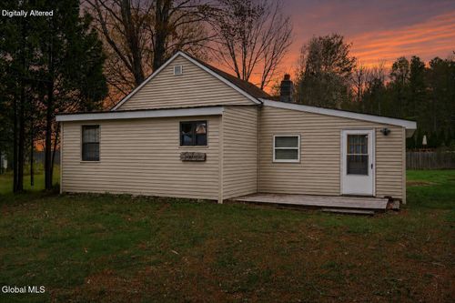 124 Mohawk Ave, Broadalbin, NY, 12025-1790 | Card Image