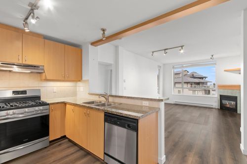 405-580 Raven Woods Dr, North Vancouver, BC, V7G2T2 | Card Image