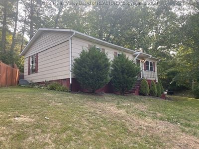 735 Thompson Road, House other with 3 bedrooms, 1 bathrooms and null parking in Culloden WV | Image 2