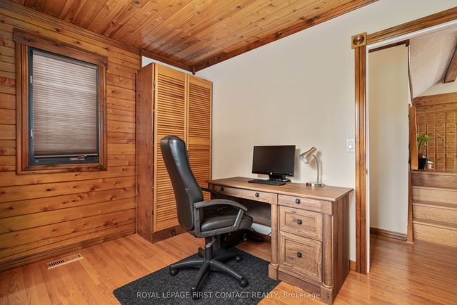 24 Valleyview Dr, House other with 3 bedrooms, 2 bathrooms and 6 parking in Oro Medonte ON | Image 11