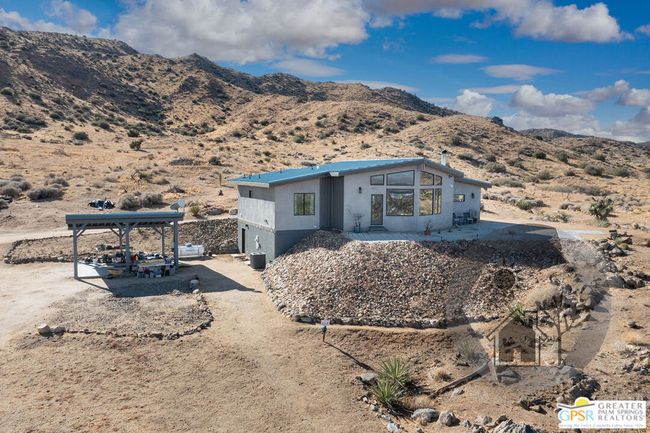 57795 Santa Barbara Dr, House other with 2 bedrooms, 2 bathrooms and 10 parking in Yucca Valley CA | Image 12