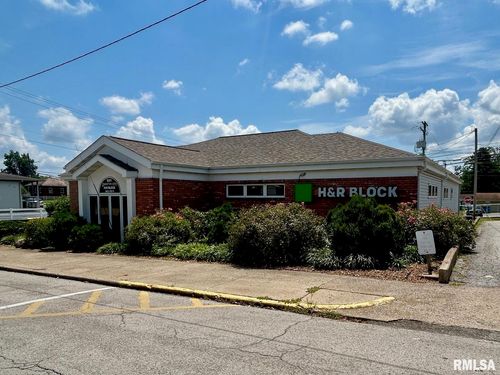 201 W Broadway Blvd, Johnston City, IL, 62951-1427 | Card Image