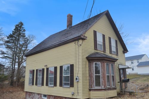 42 Shackford Street, Eastport, ME, 04631 | Card Image