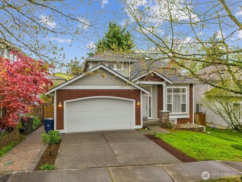 12421 Ne 103rd Pl, Kirkland, WA, 98033-8841 | Card Image