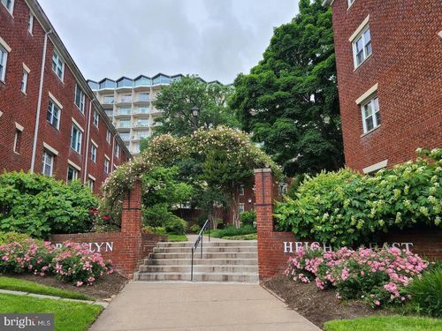 22-1300 N Meade St, ARLINGTON, VA, 22209-3711 | Card Image