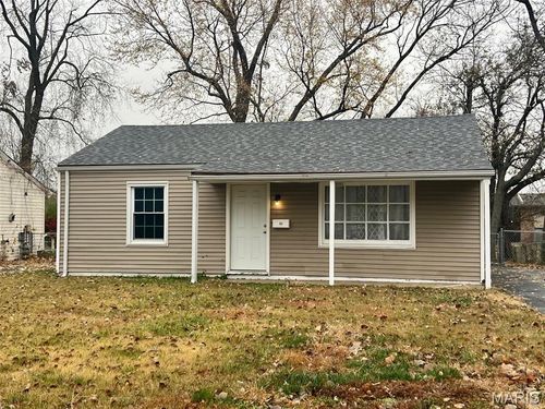 32 Florval Dr, Florissant, MO, 63031-3811 | Card Image