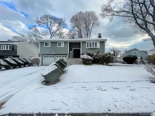 815 Iris Pl, West Hempstead, NY, 11552-4005 | Card Image
