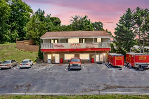 134 Circle Dr, Bean Station, TN, 37708-5209 | Card Image