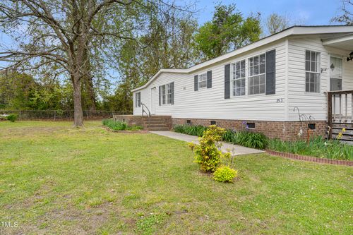 3513 N Railroad St, Fountain, NC, 27829-9621 | Card Image