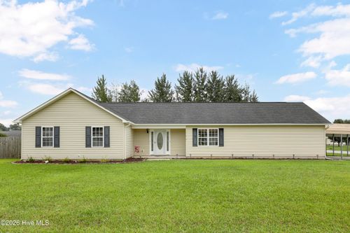 126 Airleigh Pl, Richlands, NC, 28574-8344 | Card Image