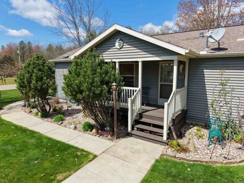 399 Oakbrook Dr, Wisconsin Dells, WI, 53965-9020 | Card Image