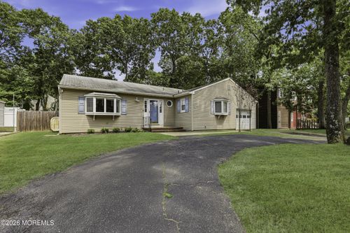 1600 Burrsville Rd, Brick, NJ, 08724-2330 | Card Image