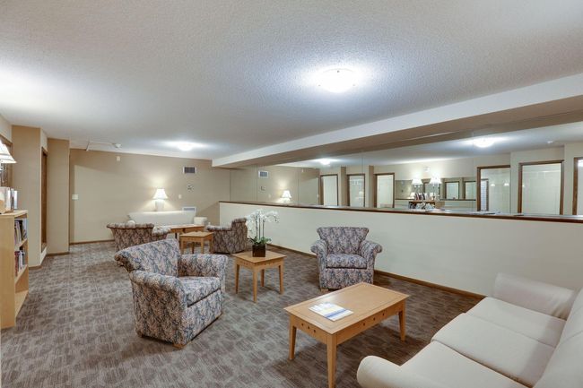 Lobby | Image 21