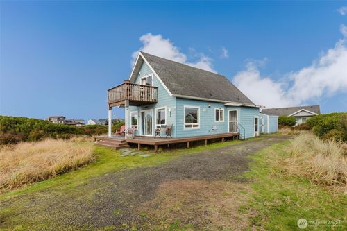 1272 Cutlass Ct, Ocean Shores, WA, 98569 | Card Image