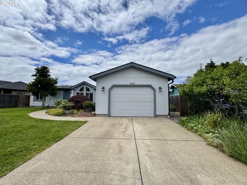 962 Rainbow Dr, Springfield, OR, 97477-3636 | Card Image