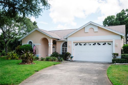 8390 Meadowbrook Dr E, Seminole, FL, 33777-1238 | Card Image