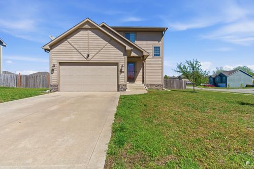 1031 Dakota Ln, Junction City, KS, 66441-2059 | Card Image