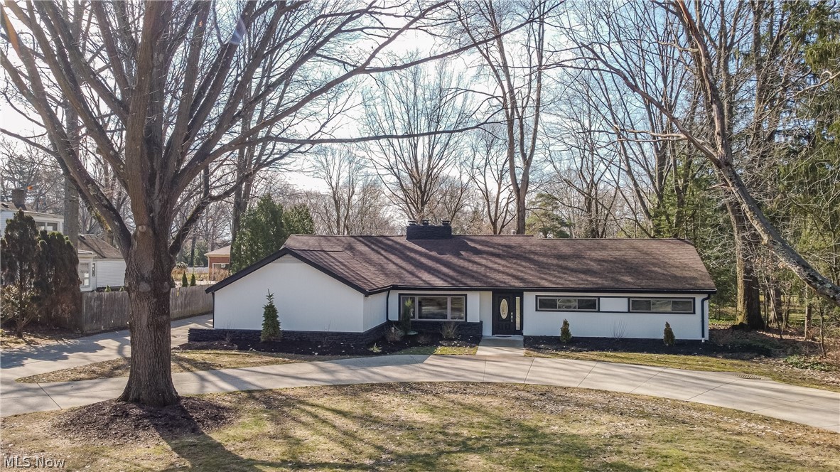 2380 Amesbury Road, Sold in Akron Zoocasa