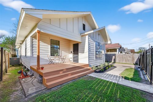 7226 Avenue I, Houston, TX, 77011-2752 | Card Image