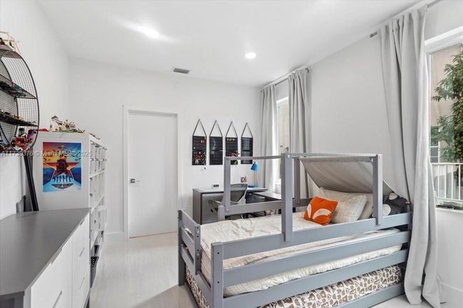 3847 Crestwood Cir, House other with 4 bedrooms, 4 bathrooms and null parking in Weston FL | Image 38