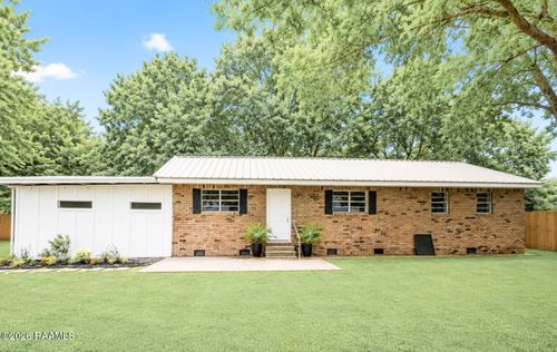 1108 Coteau Rd, New Iberia, LA, 70560-9181 | Card Image