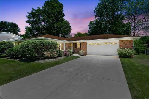 53190 Oakton Drive, South Bend, IN, 46635 | Card Image