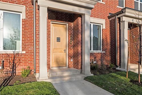 449 Sw Longview Blvd, Lee's Summit, MO, 64081 | Card Image