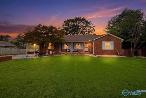 5677 Hunter Ln, Tanner, AL, 35671-4012 | Card Image