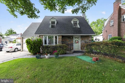 1424 Burmont Rd, HAVERTOWN, PA, 19083-4820 | Card Image