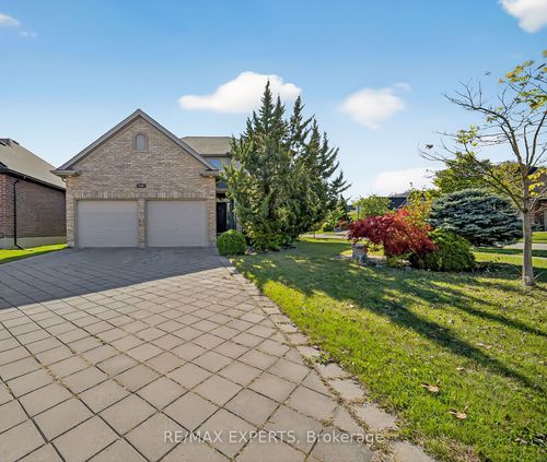 936 Talisman Cres, London, ON, N6K0B7 | Card Image