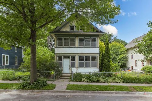 2416 13th Ave S, Minneapolis, MN, 55404-3814 | Card Image