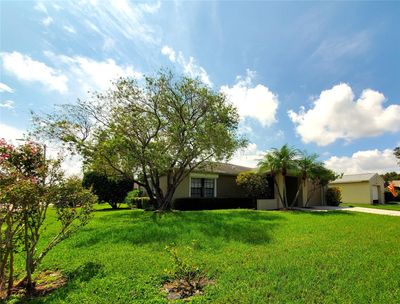 3900 Lake Boulevard, House other with 2 bedrooms, 2 bathrooms and null parking in CLEARWATER FL | Image 2