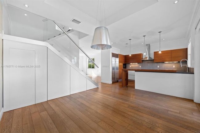 B - 464 Fernwood Rd, Townhouse with 3 bedrooms, 3 bathrooms and null parking in Key Biscayne FL | Image 12