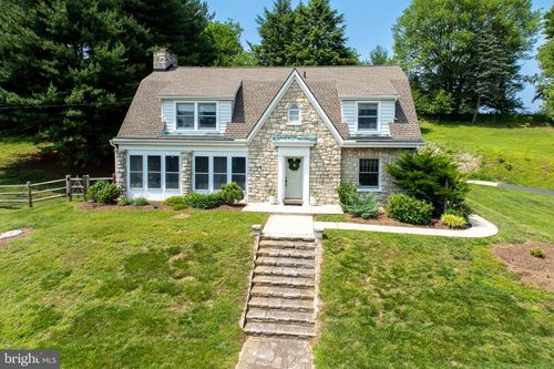727 Baltimore Pike, KENNETT SQUARE, PA, 19348-2414 | Card Image