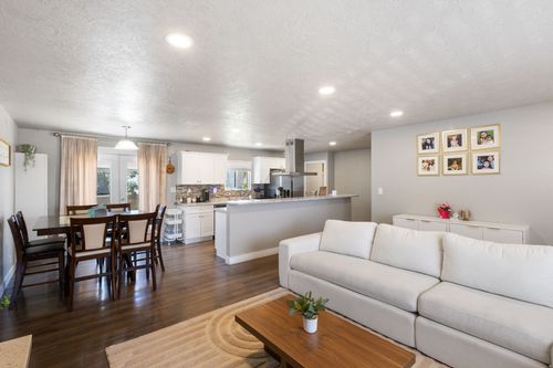 3770 W El Glen Ave, West Valley City, UT, 84120-4107 | Card Image