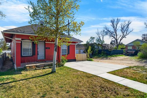 907 W Pershing Blvd, Cheyenne, WY, 82001-7225 | Card Image