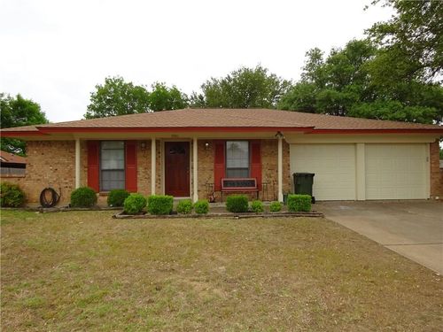 1900 Carla Ave, Arlington, TX, 76014-1662 | Card Image