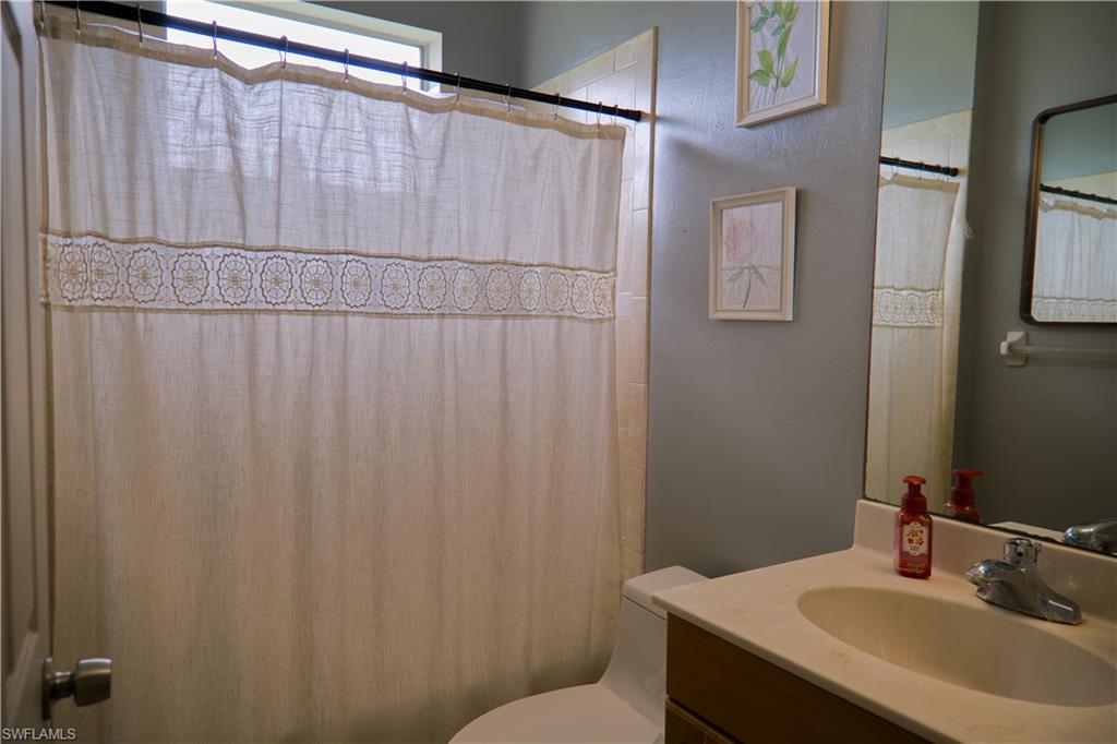 Residential Lease in LEHIGH ACRES 5