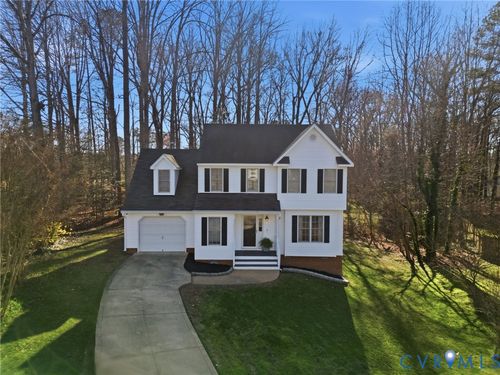 10130 Wood Vale Ct, North Chesterfield, VA, 23236-5518 | Card Image