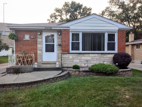 2050 Atwood Ave, Berkeley, IL, 60163-1549 | Card Image