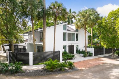 1888 Crystal Terr, House other with 4 bedrooms, 3 bathrooms and null parking in Coconut Grove FL | Image 1