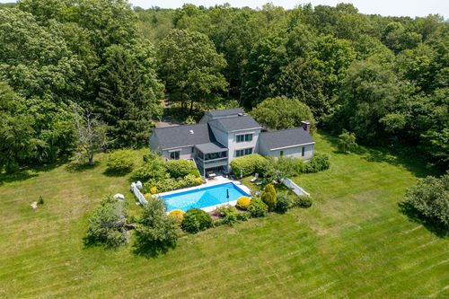 173 Beach Hill Rd E, Bridgewater, CT, 06752-1723 | Card Image