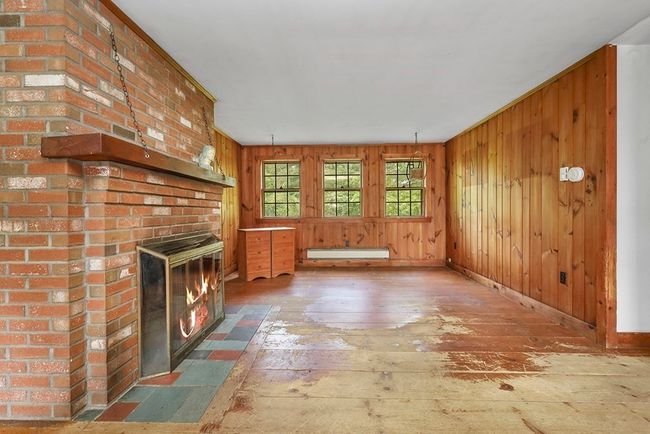 324 Western Ave, House other with 3 bedrooms, 2 bathrooms and 6 parking in Sherborn MA | Image 4