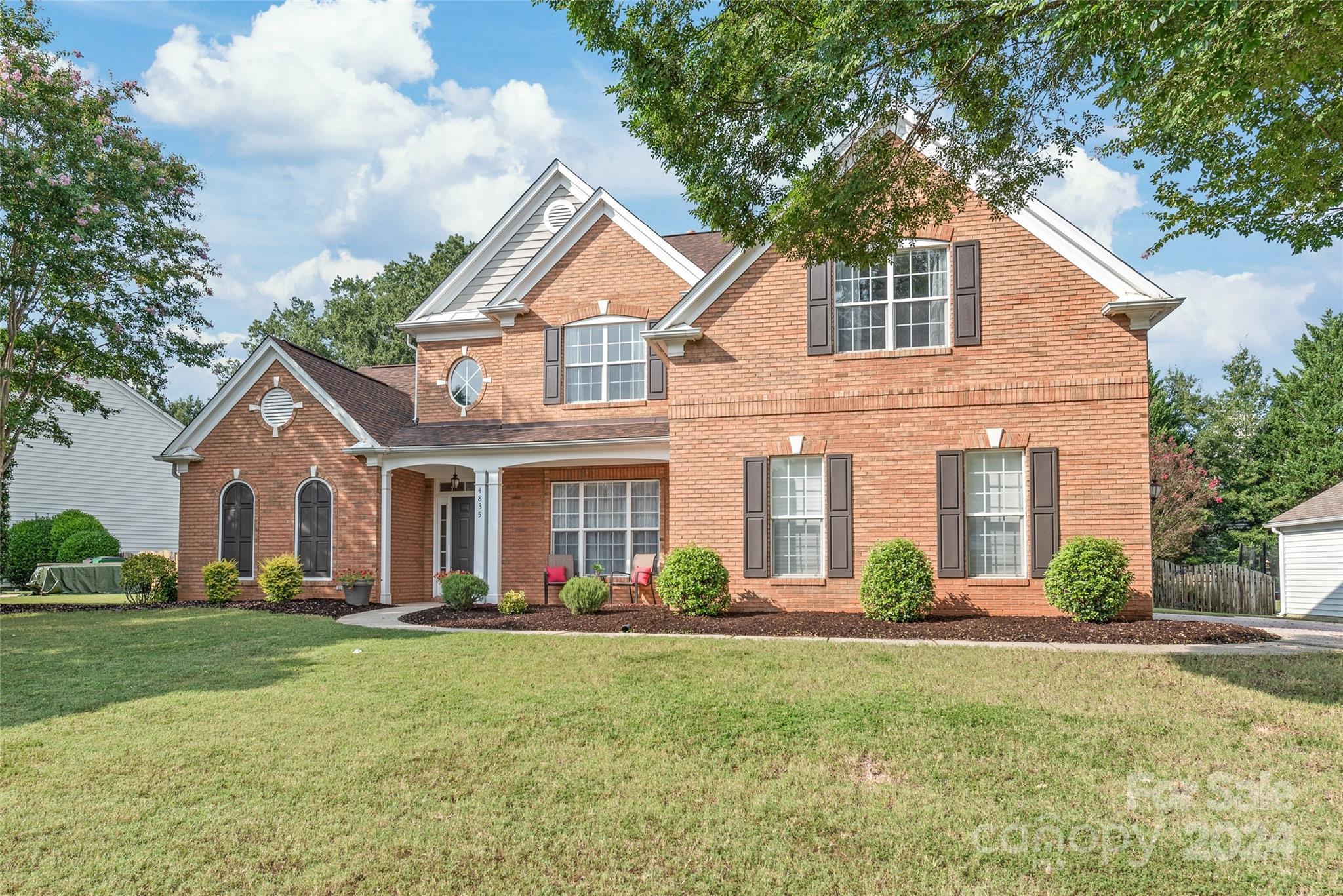 King Arthur Dr, Charlotte, NC 28277