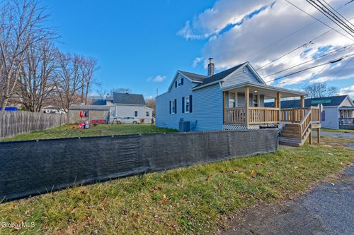 141 Exchange St, Colonie, NY, 12205-3315 | Card Image