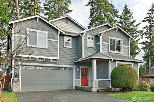 12206 Densmore Ave N, Seattle, WA, 98133-7729 | Card Image