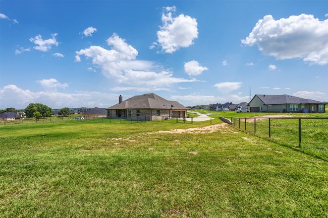 It isn't just a little fence, it surrounds the entire property. | Image 27