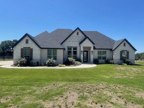 1036 Timber Hills Dr, Weatherford, TX, 76087-9181 | Card Image
