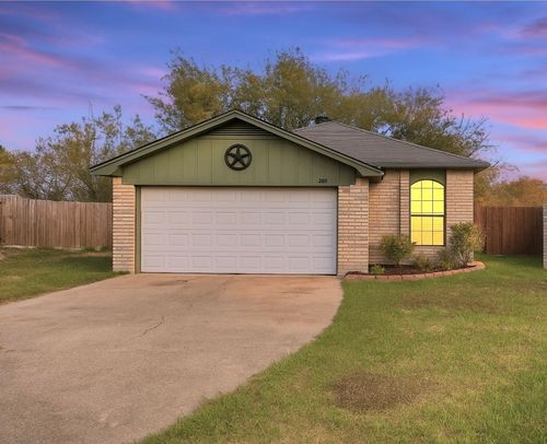 201 Lone Pine Ct, Fort Worth, TX, 76108-3771 | Card Image
