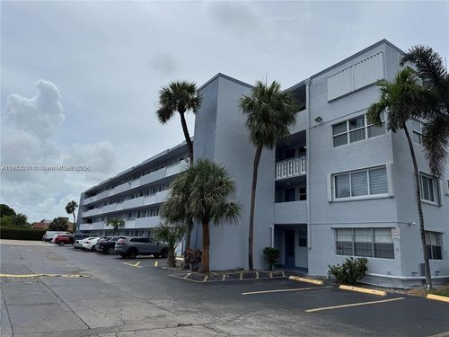 apt-431-1333 E Hallandale Beach Blvd, Hallandale Beach, FL, 33009-4632 | Card Image